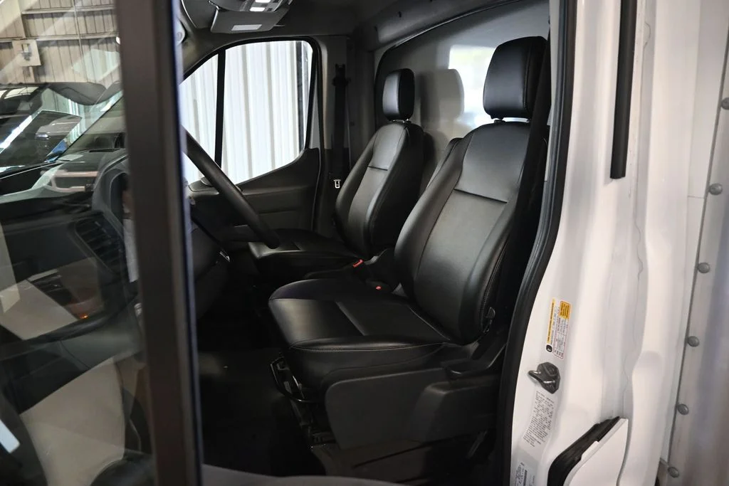 New 2024 Oxford White Ford Base image 10