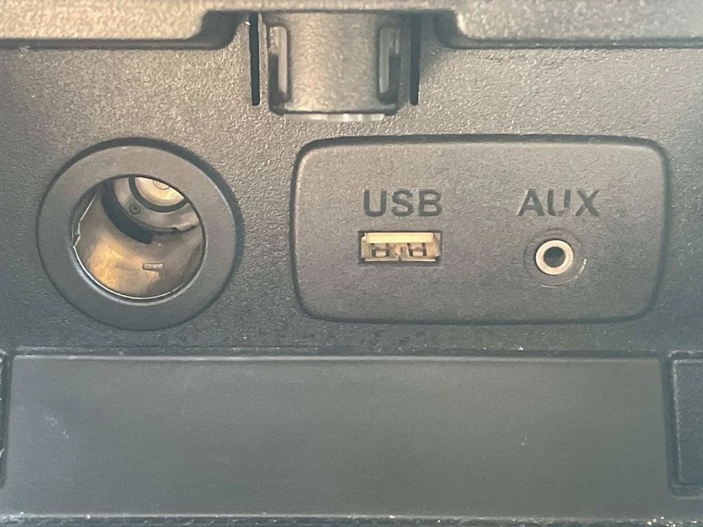 Used 2015 Gray Subaru 2.5i image 37