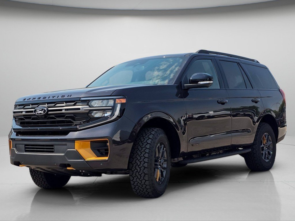 New 2026 Dark Matter Gray Metallic Ford Tremor image 23