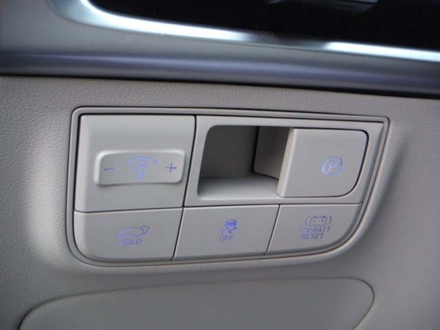 Used 2025 Gray Hyundai Limited image 15