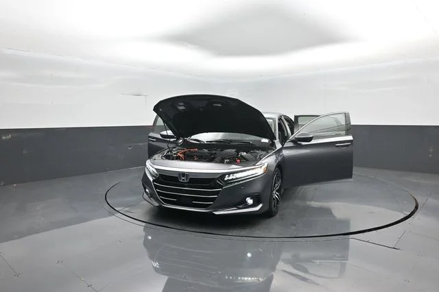 Certified Used 2021 Gray Pearl Honda Touring image 38