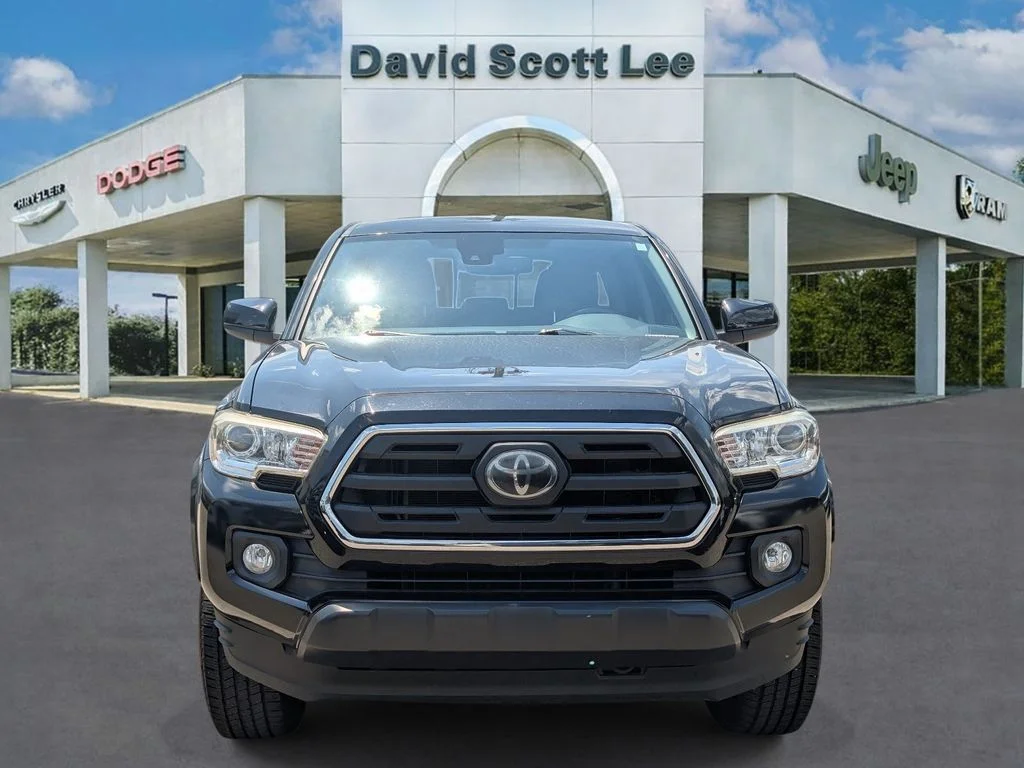 Used 2019 Black Toyota SR5 image 29