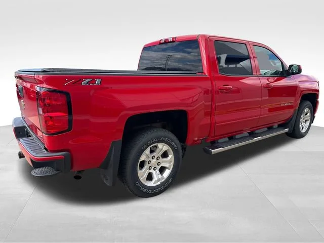 Used 2018 RED HOT Chevrolet LT image 5
