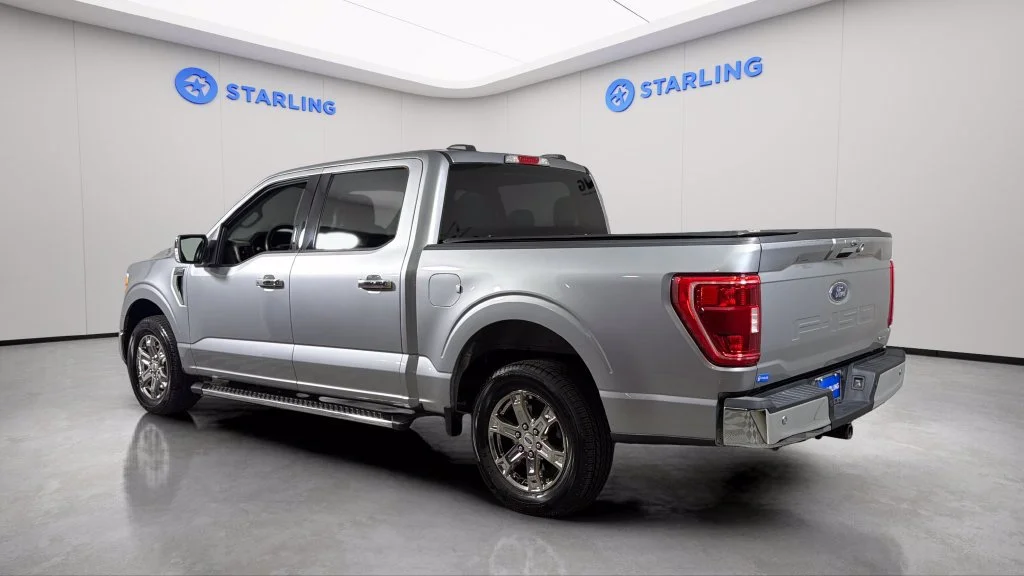 Used 2021 Silver Ford XLT image 5