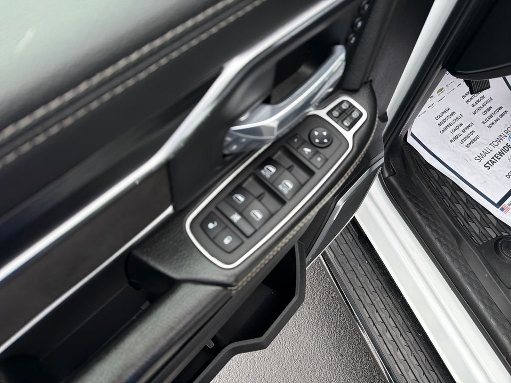 Used 2024 White Ram Laramie image 10
