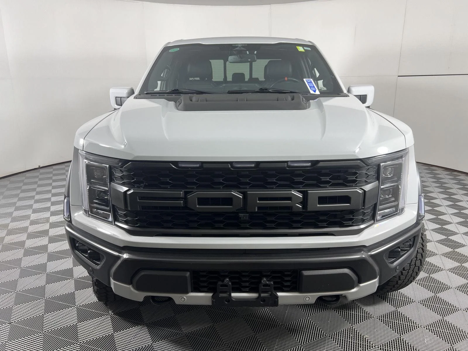 Used 2023 Avalanche Gray Ford Raptor image 7