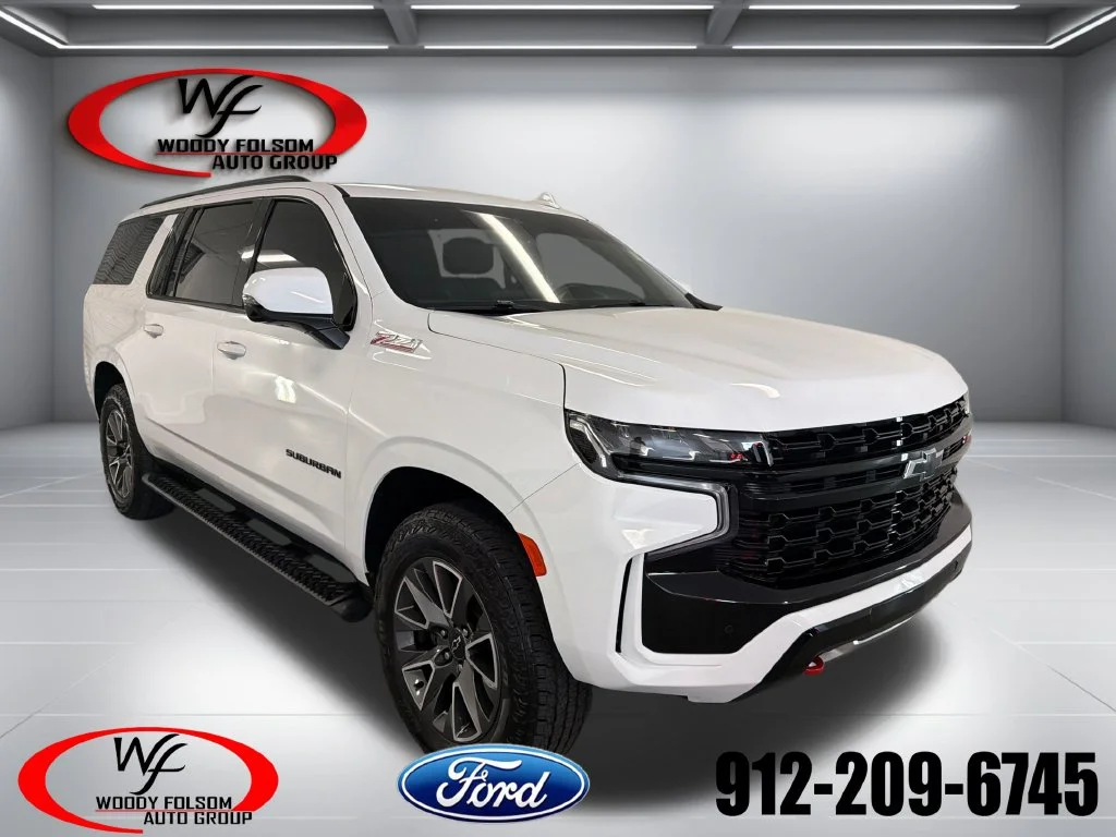 Used 2024 White Chevrolet Z71 image 1
