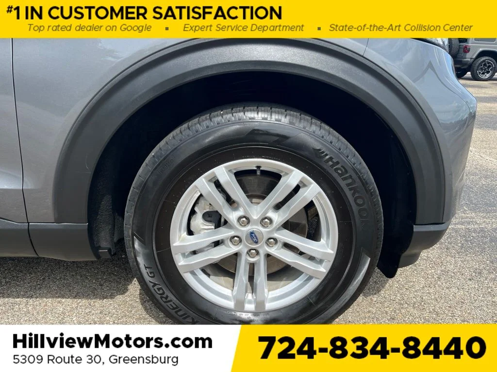Used 2023 Gray Metallic Ford XLT image 12