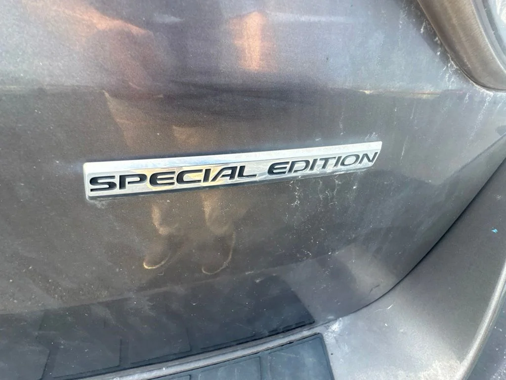 Used 2016  Honda SE image 11