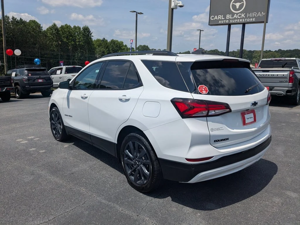 Used 2024 Summit White Chevrolet RS image 7