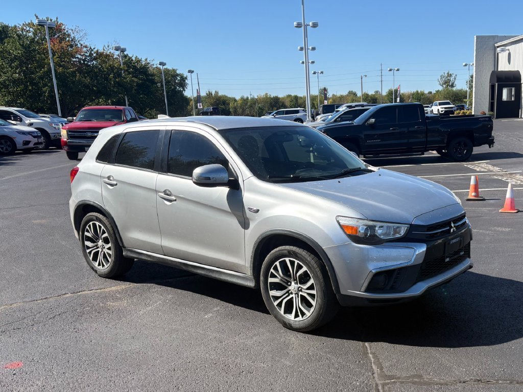 Used 2019 Silver Mitsubishi  image 2
