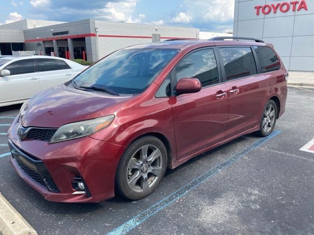 2018 Toyota Sienna SE