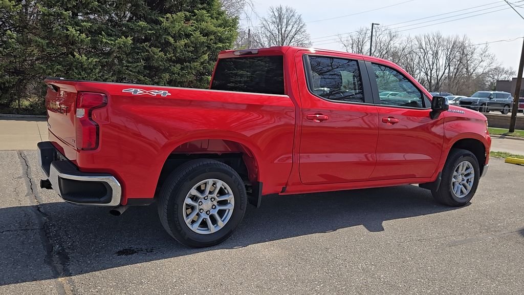 Used 2024 Red Chevrolet LT image 30