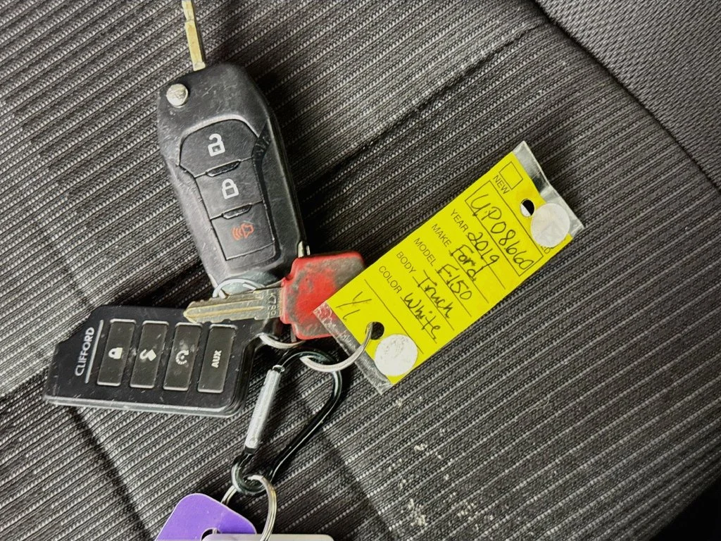 Used 2019 White Ford XL image 30