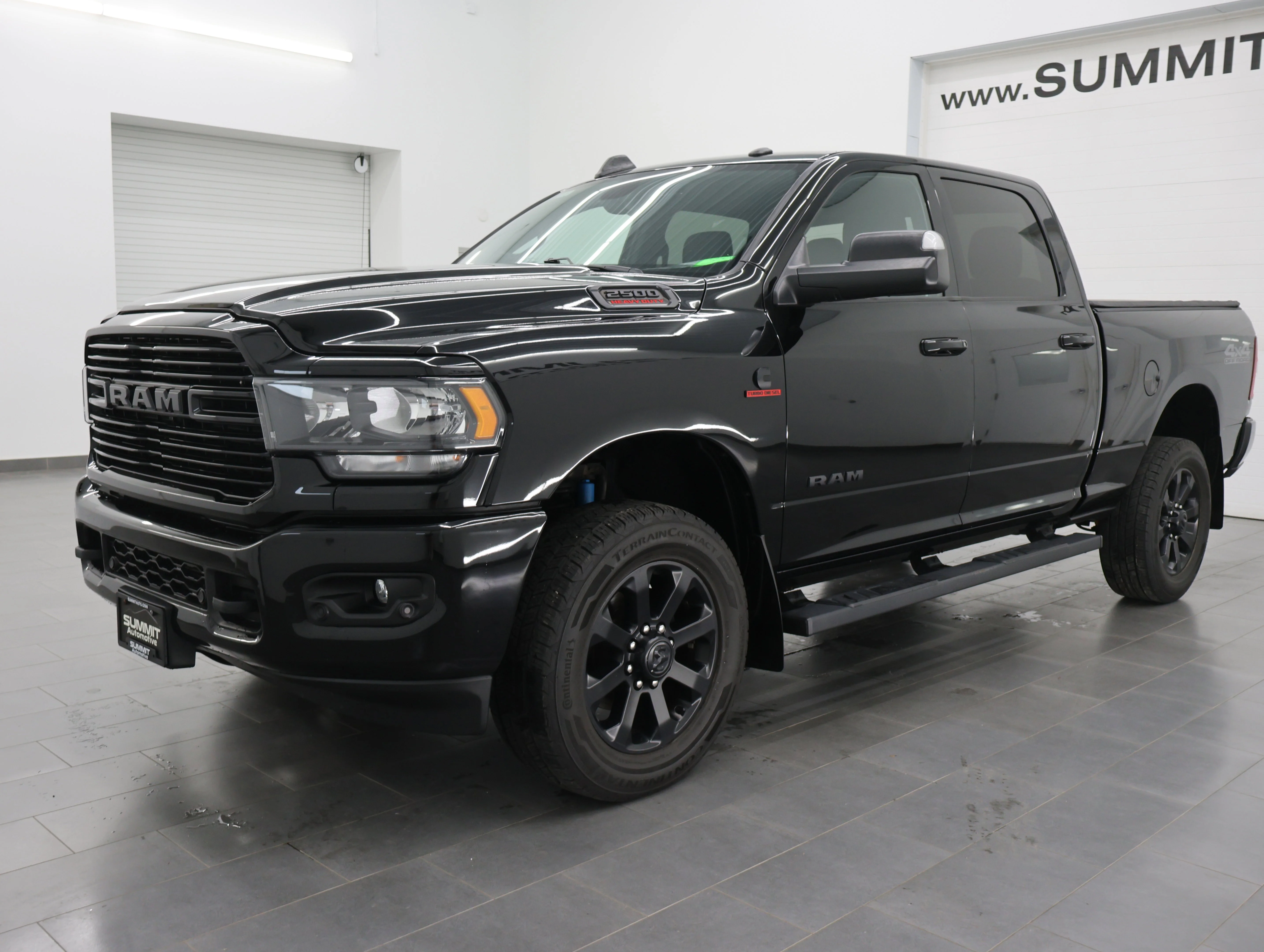 Used 2020 Diamond Black Crystal Pearlcoat Ram Big Horn image 7