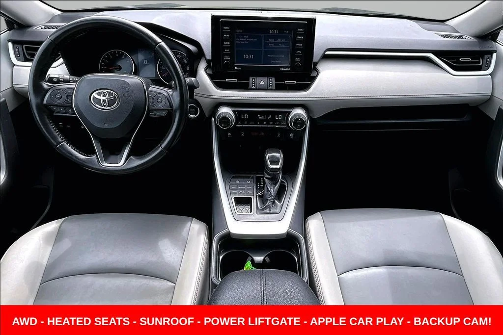 Used 2020 Gray Toyota XLE Premium image 7