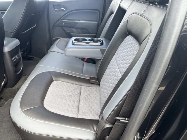 Used 2016 Black Chevrolet Z71 image 23