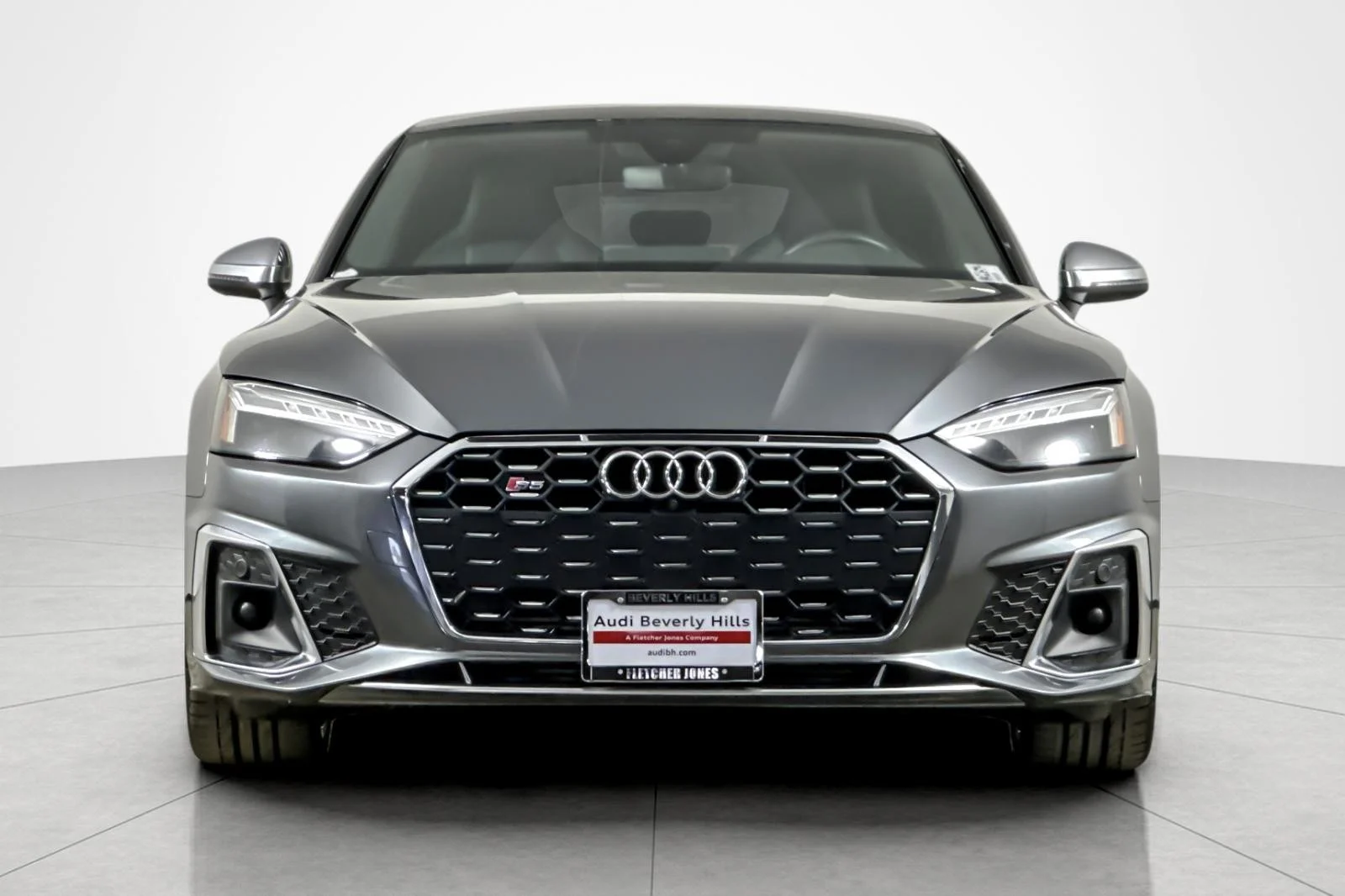 Used 2023 Daytona Gray Pearl Effect Audi Premium Plus 3.0 TFSI quattro image 8