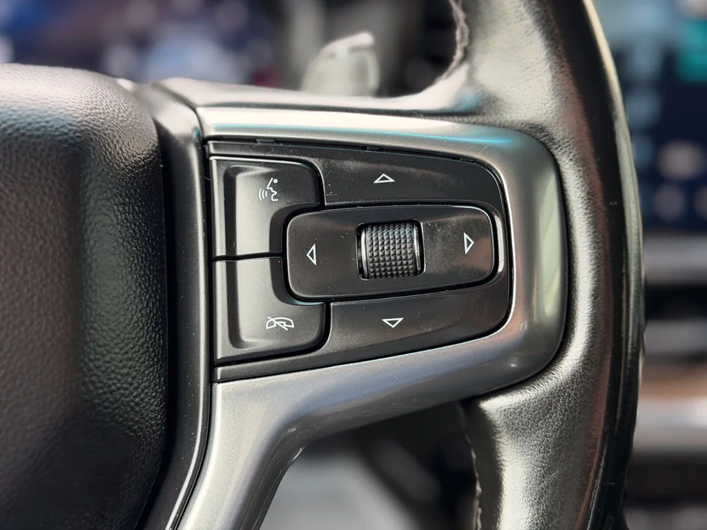 Used 2023 White Chevrolet LT image 19