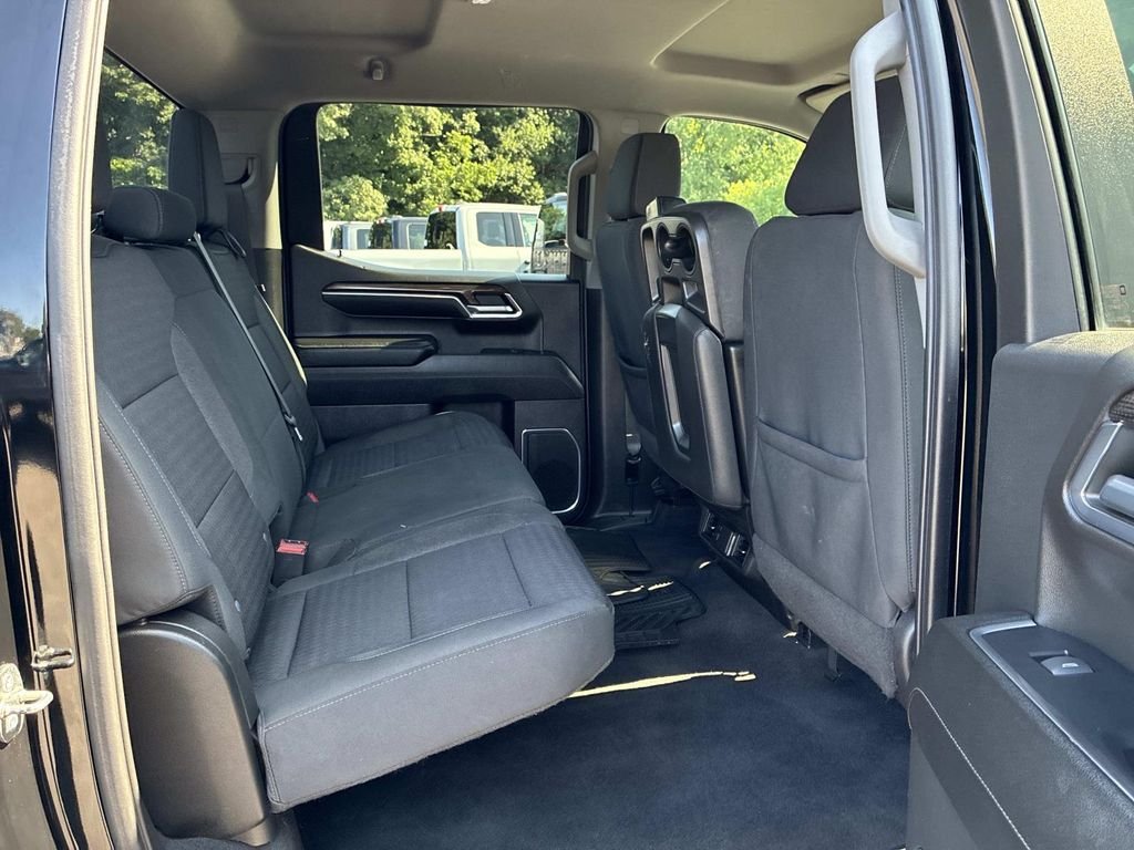Used 2023 Black Chevrolet LT image 6