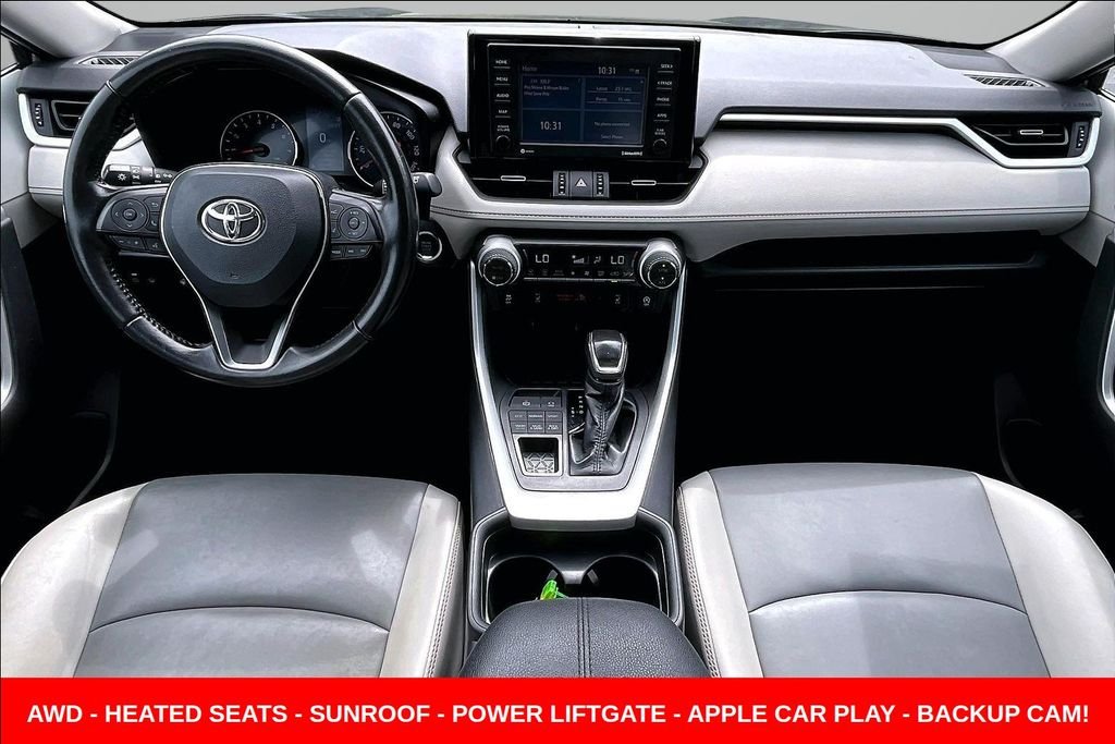 Used 2020 Gray Toyota XLE Premium image 7