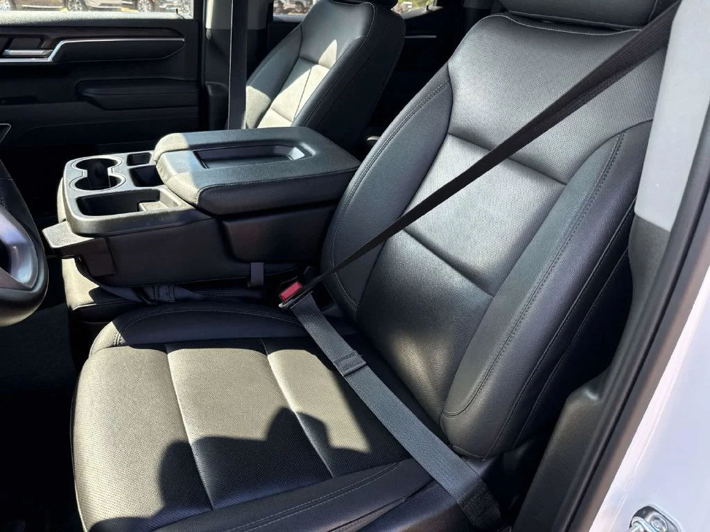 Used 2026 White GMC SLT image 22