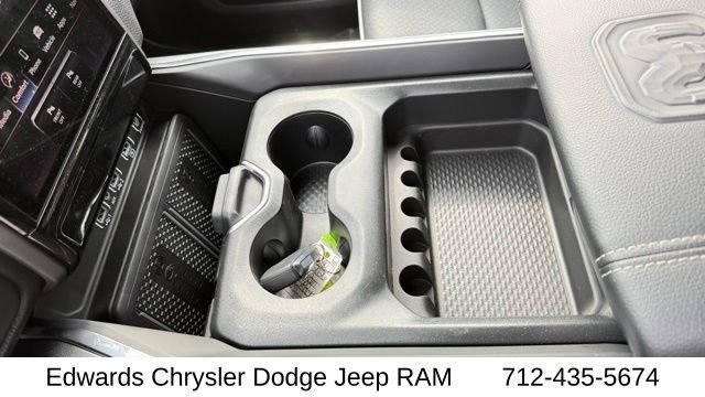 2026 RAM 1500 Laramie - Photo 25