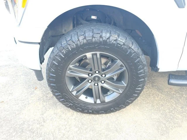 Used 2022 White Ford XLT image 30