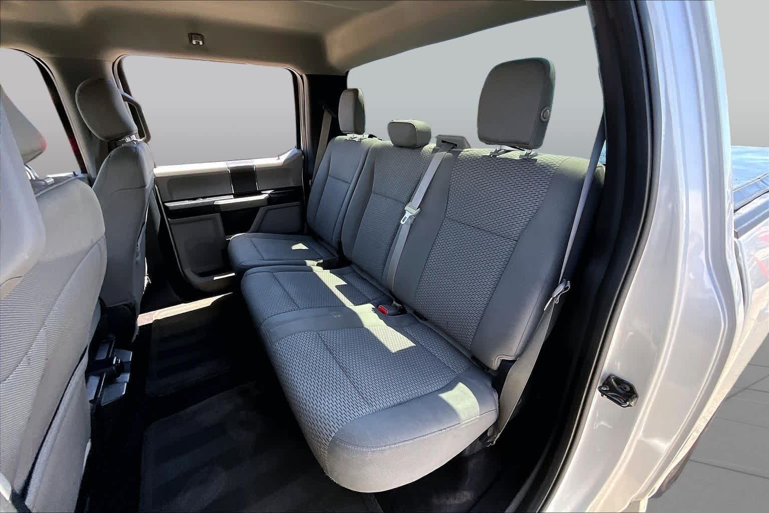 Used 2017 Ingot Silver Ford XLT image 20