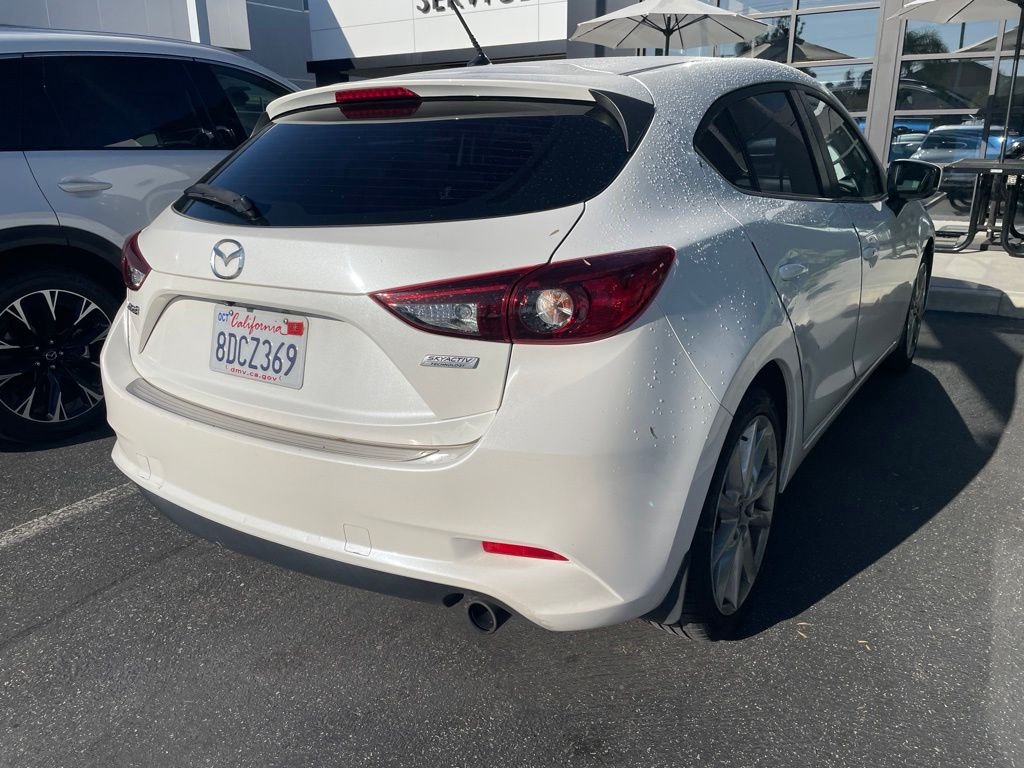 Used 2017 Snowflake White Pearl Mazda Touring 2.5 image 6