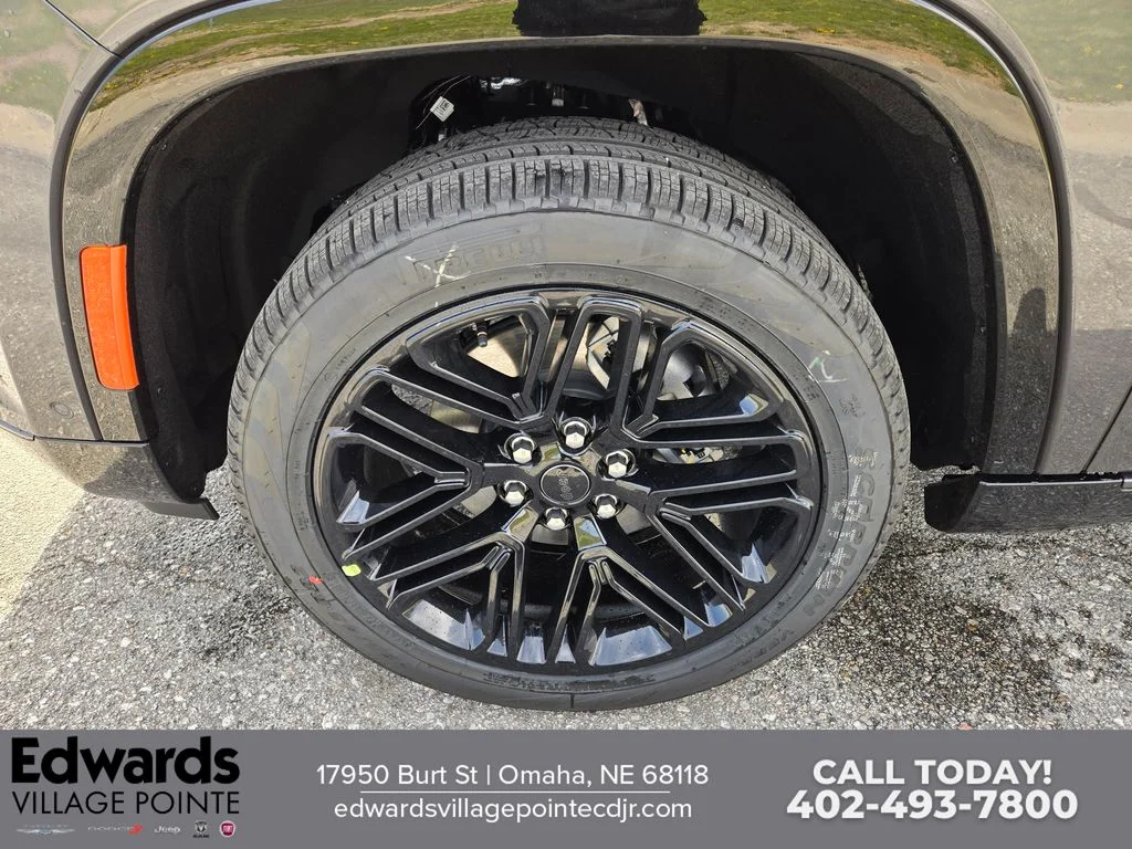 New 2026 Baltic Gray Metallic Clearcoat Jeep Limited Reserve image 9