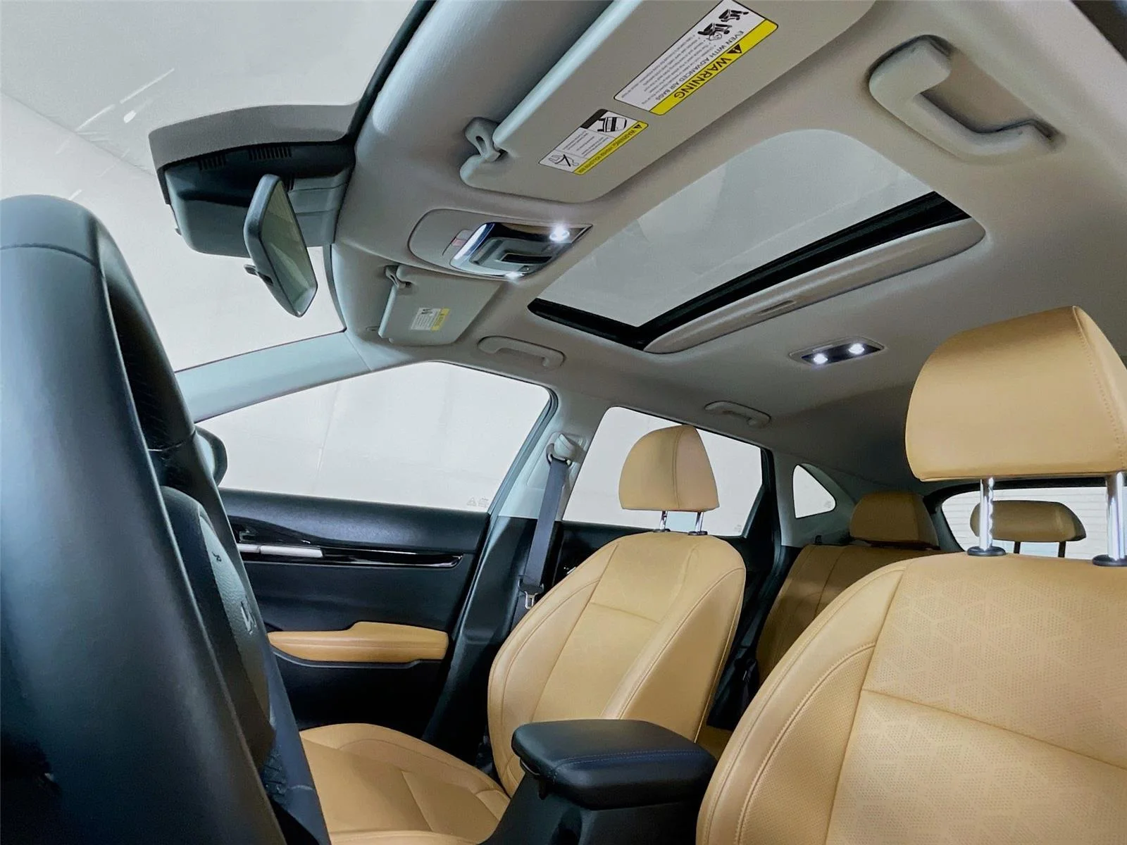 Used 2025 Gravity Gray Kia EX image 13