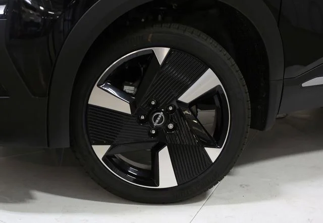 New 2026 Black Nissan SR image 2