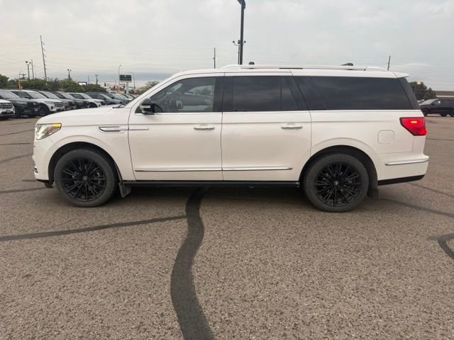 Used 2018 White Lincoln Reserve image 8