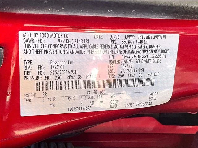 Used 2015 Red Ford SE image 33