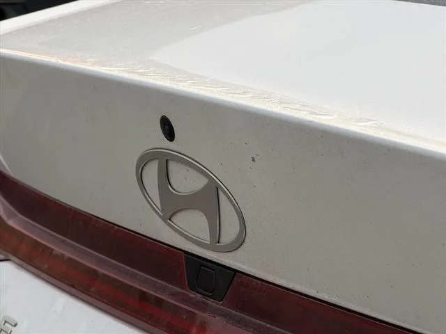 Used 2024 White Hyundai SEL image 15