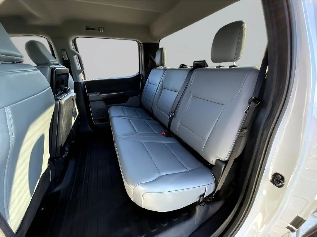 Used 2022 White Ford XL image 26