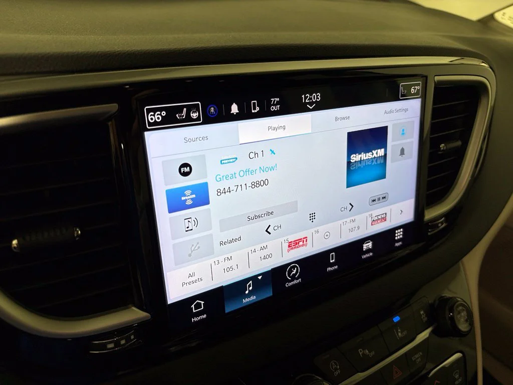 Used 2024 Black Chrysler Touring L image 26