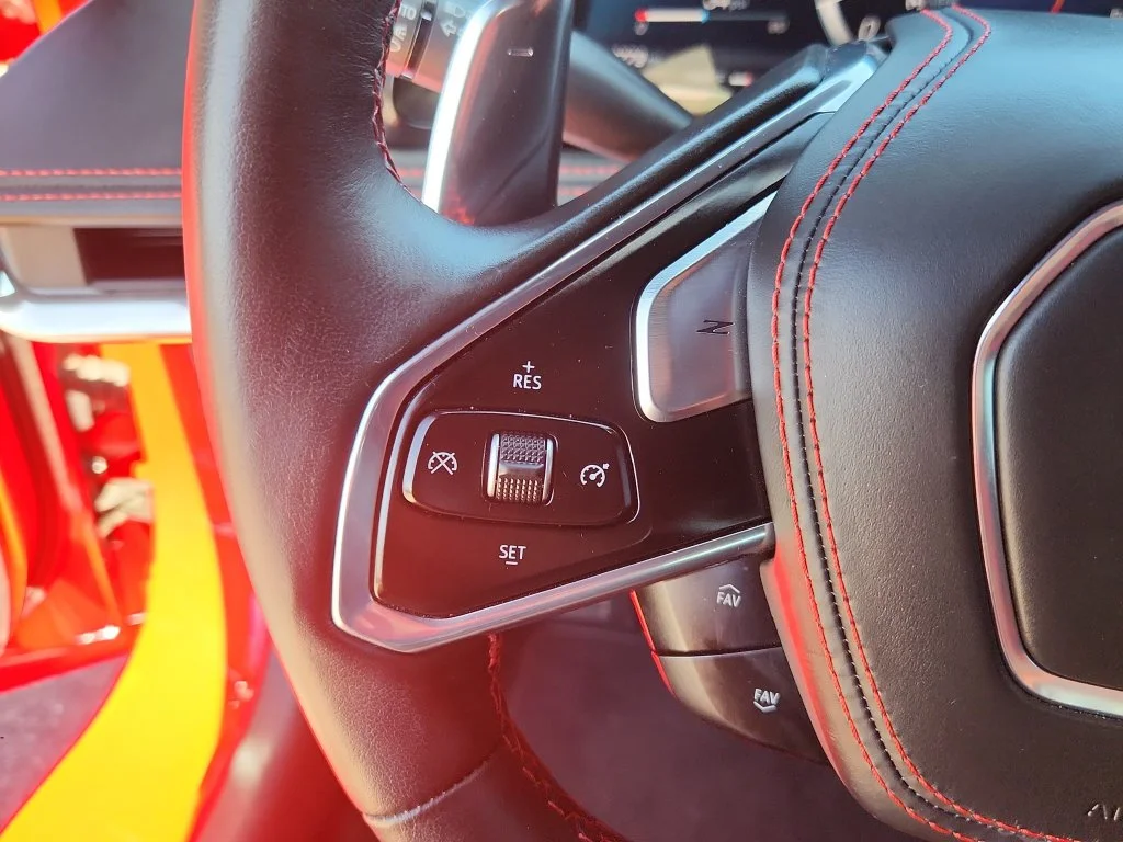 Used 2020 Red Chevrolet Stingray image 19