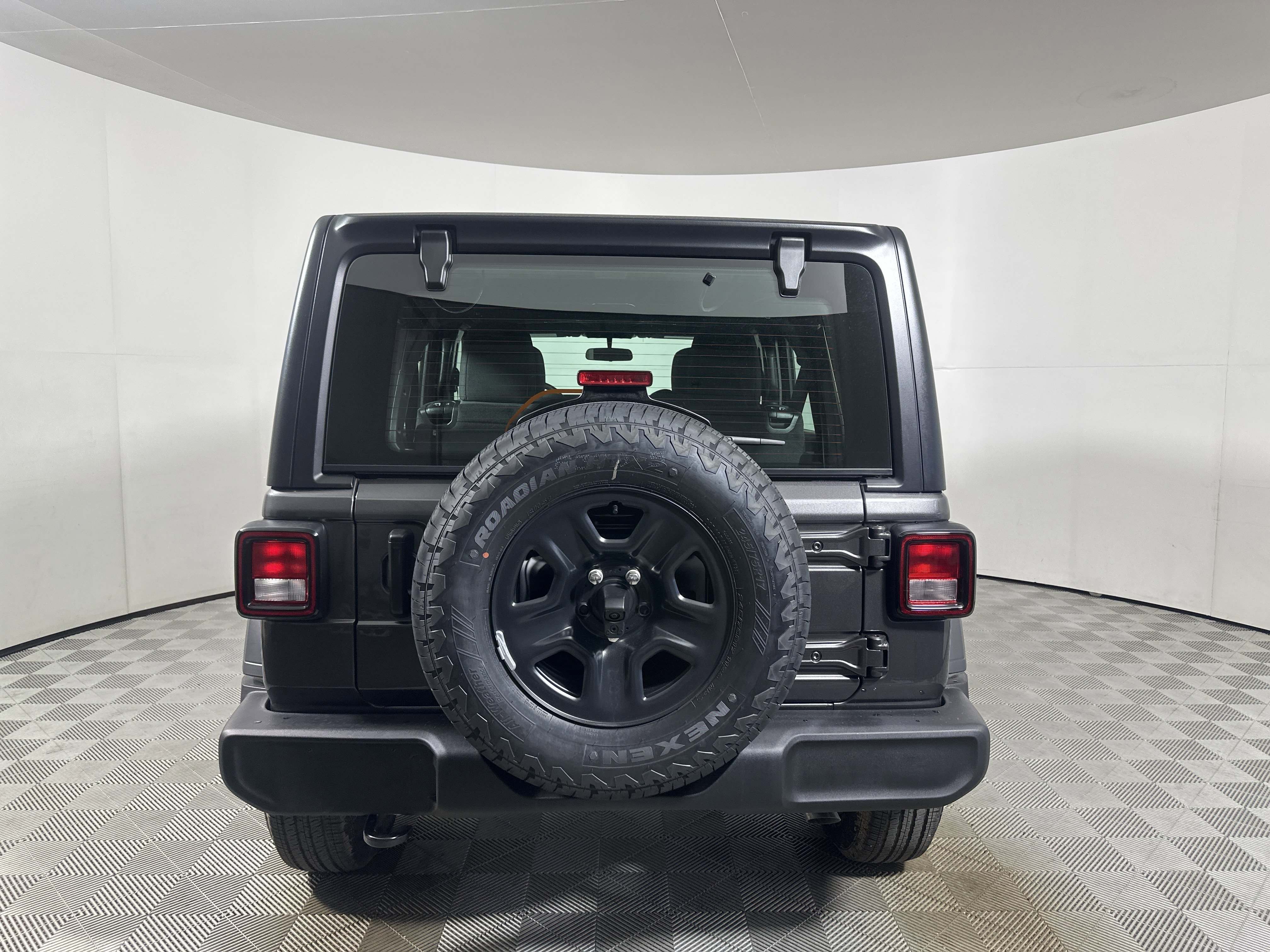 New 2026 Granite Crystal Metallic Clear-Coat Exterior Paint Jeep Sport image 6