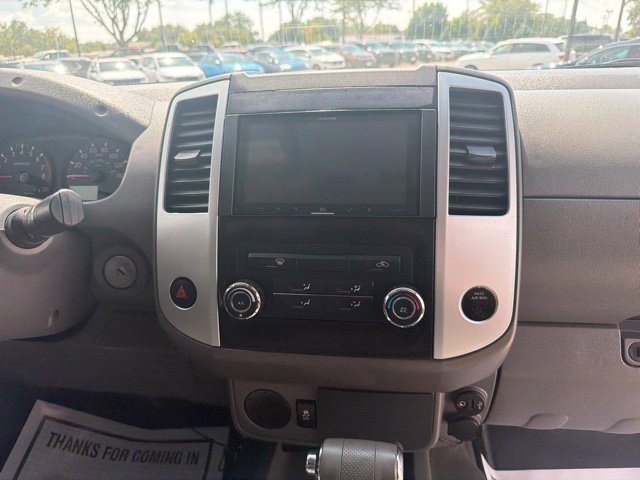 Used 2019 Glacier White Nissan S image 19