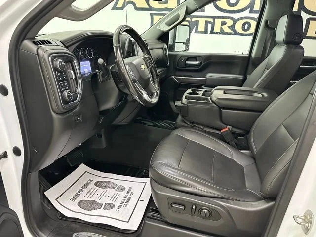 2021 Chevrolet Silverado 2500HD LTZ - Photo 12