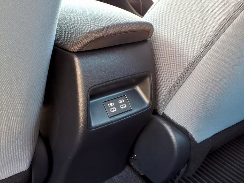 Used 2026 Ice Cap Toyota SE image 11
