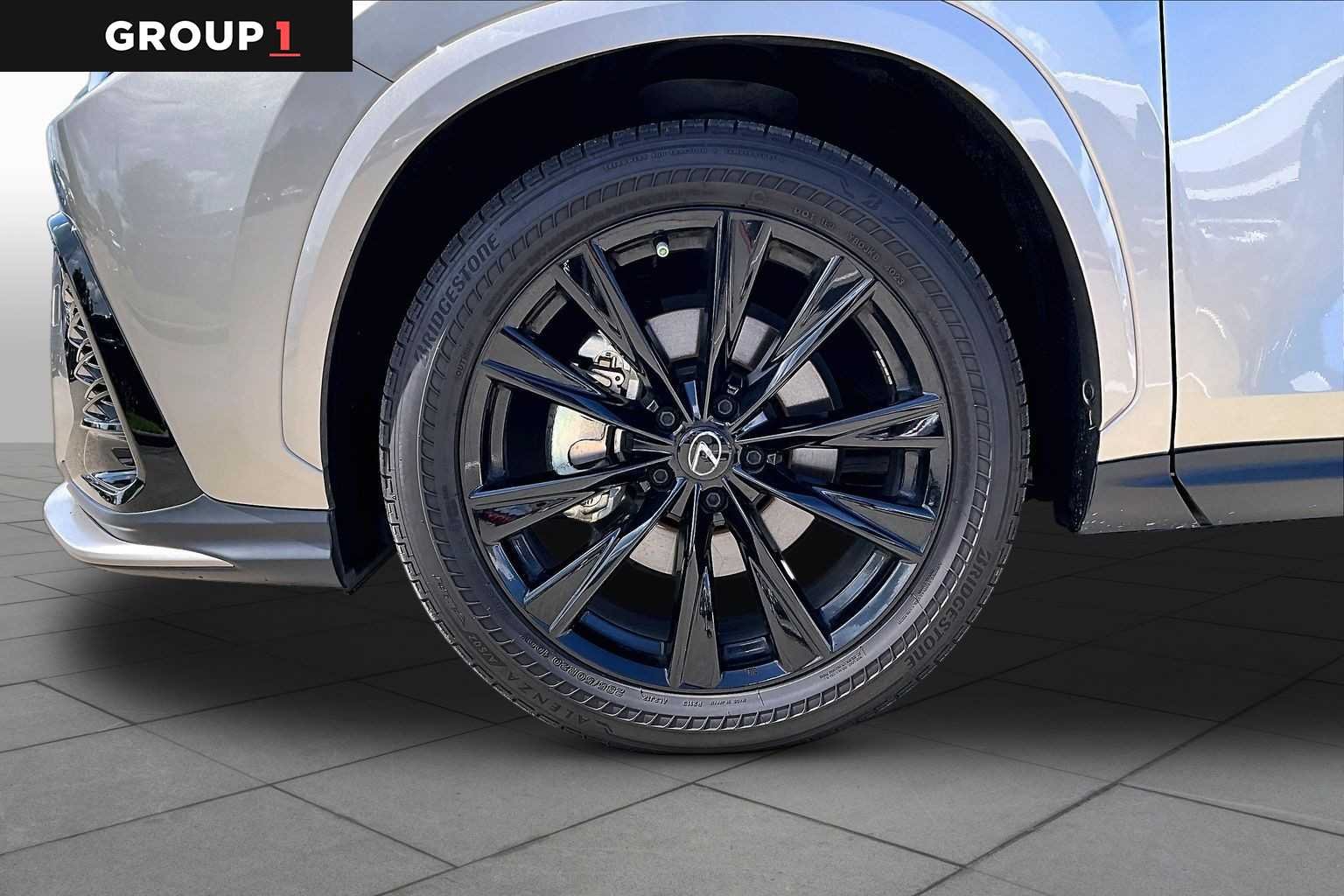 Used 2024 Atomic Silver Lexus F SPORT Handling image 9