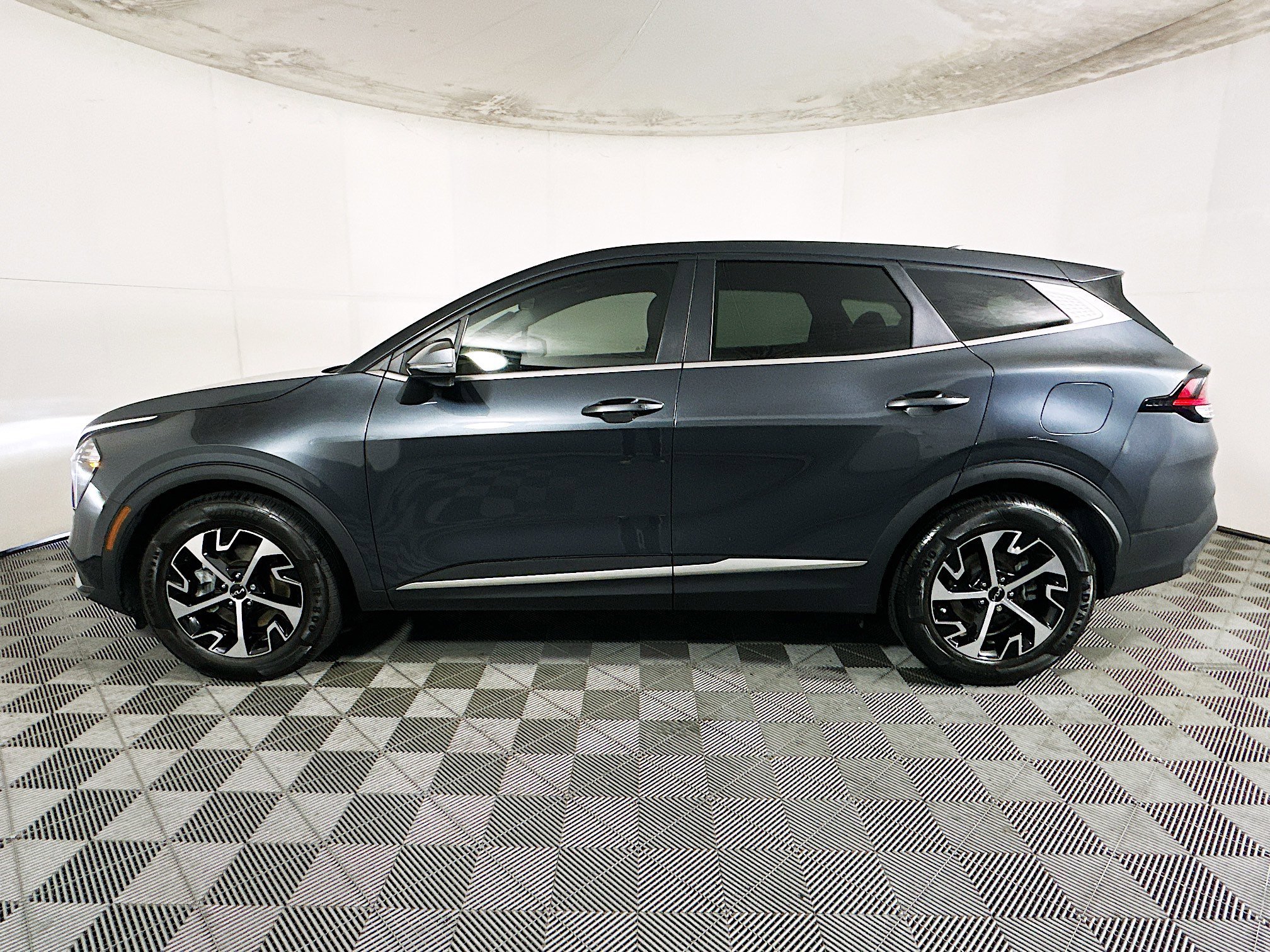 2023 Kia Sportage thumbnail 8