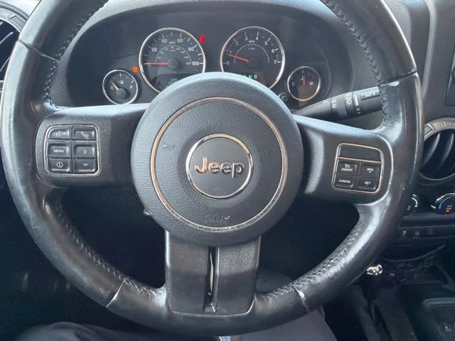 Used 2018 Gray Jeep Unlimited Sport image 12