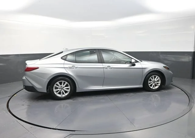 Used 2025 Silver Toyota LE image 9