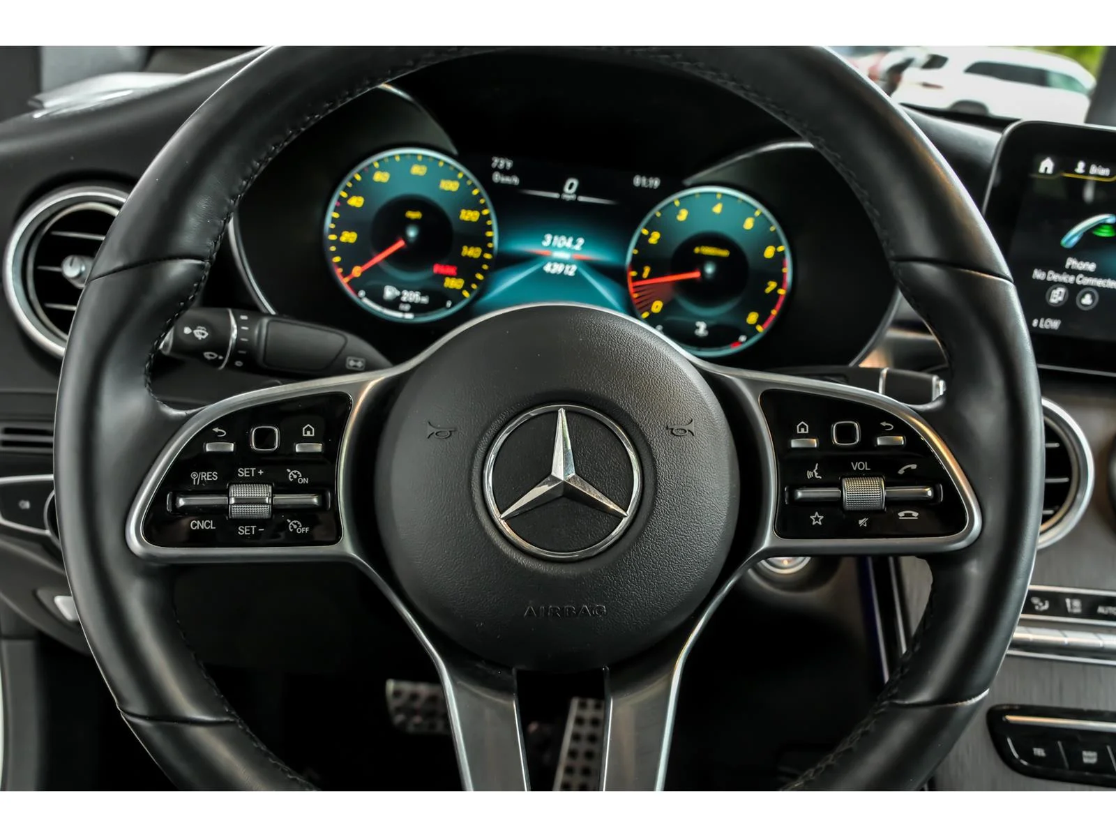Used 2020 White Mercedes-Benz GLC 300 4MATIC® image 17