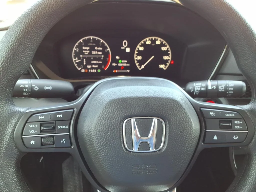 Used 2025 Platinum White Pearl Honda EX image 10