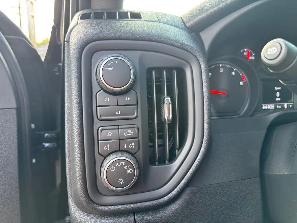 2026 Chevrolet Silverado 2500 HD Custom - Photo 31